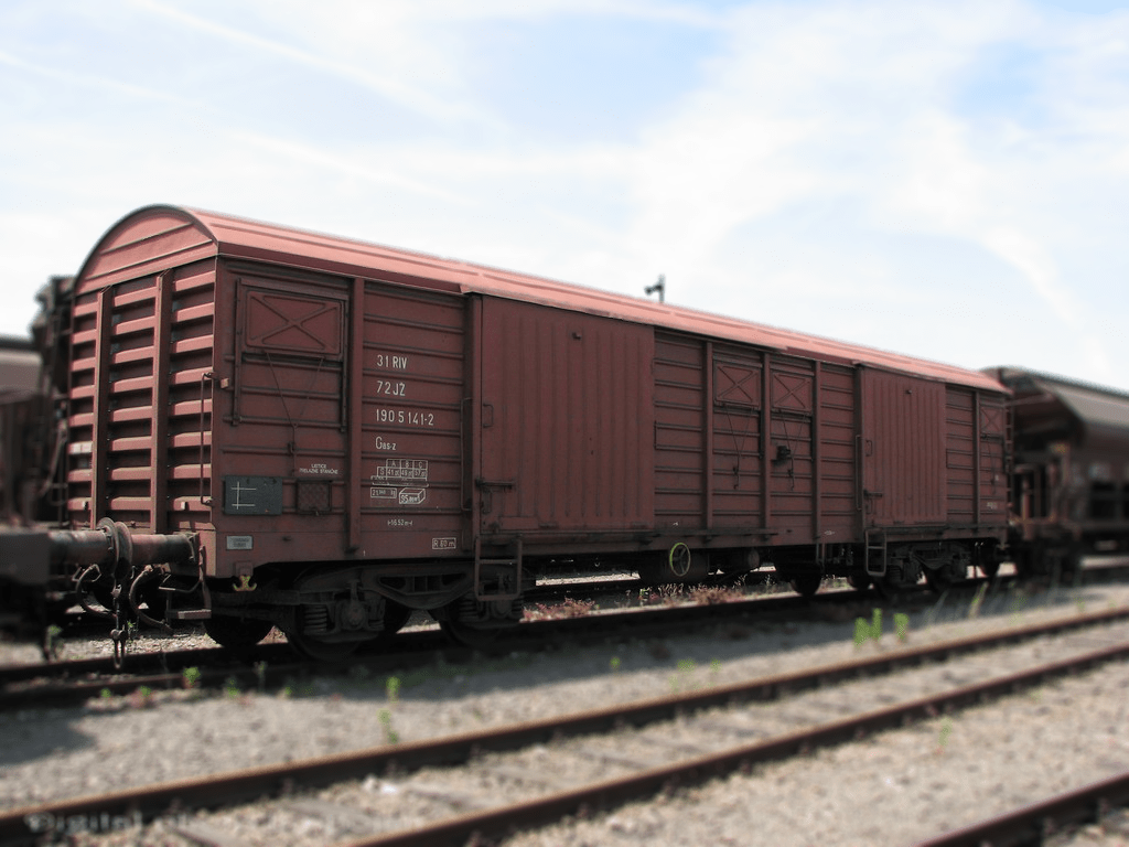 Standard covered wagon