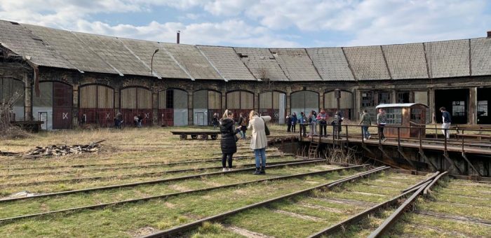 НОВОСАДСКА ЛОЖИОНИЦА И ДАЉЕ ПЛЕНИ СВОЈОМ ИЗВОРНОМ, АМБИЈЕНТАЛНОМ АРХИТЕКТУРОМ