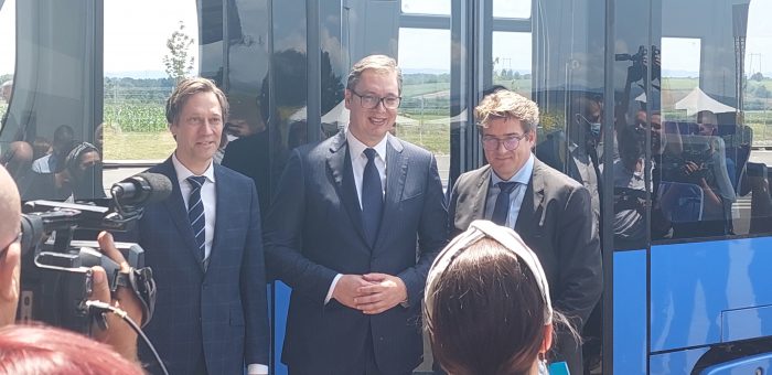 PREDSEDNIK VUČIĆ: KRAGUJEVAC ĆE UZ POMOĆ SIMENSA POSTATI ŽELEZNIČKI CENTAR ZA PROIZVODNJU ŠINSKIH VOZILA U EVROPI