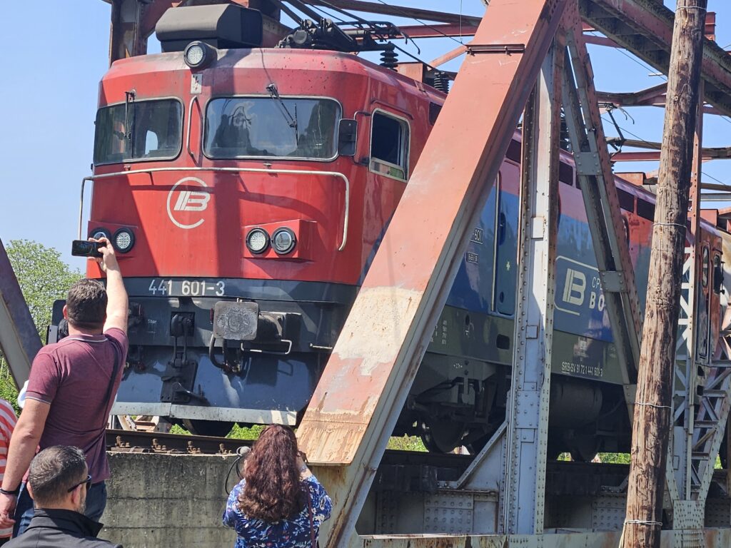 25 godina od bombardovanja putnickog voza u grdelici